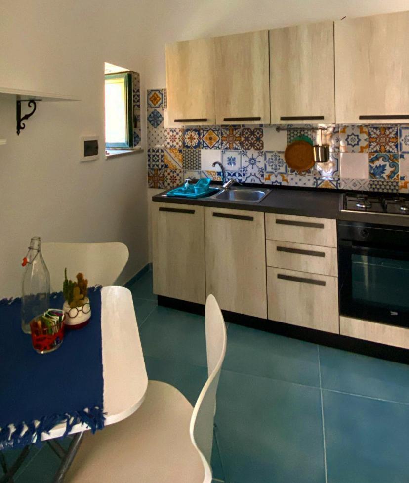Casa Vacanza Le Tre Sorelle В'єтрі Екстер'єр фото